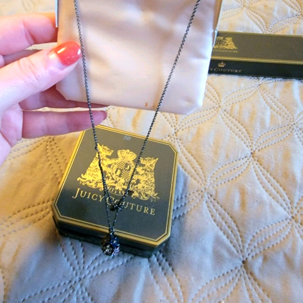 Juicy necklace